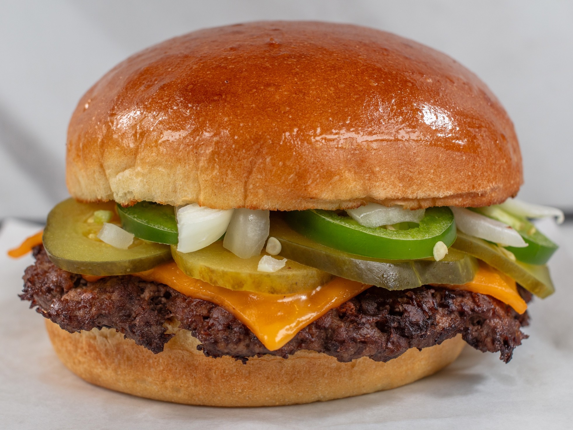 Cluck 'N' Moo combo, featured on @minimoesburgers